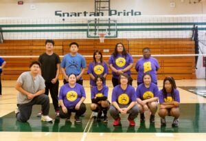 picture of high school sports team in gym